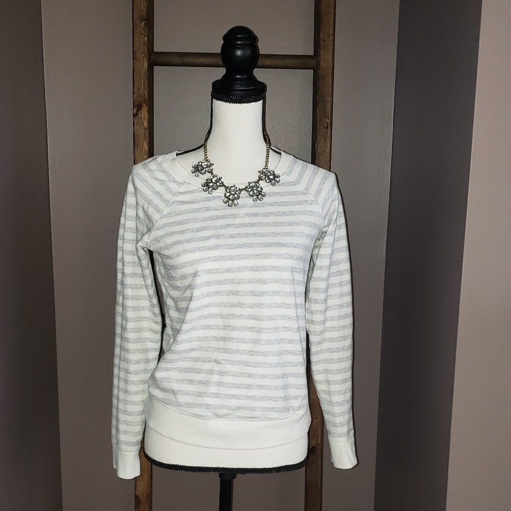 Old Navy Sweatshirt